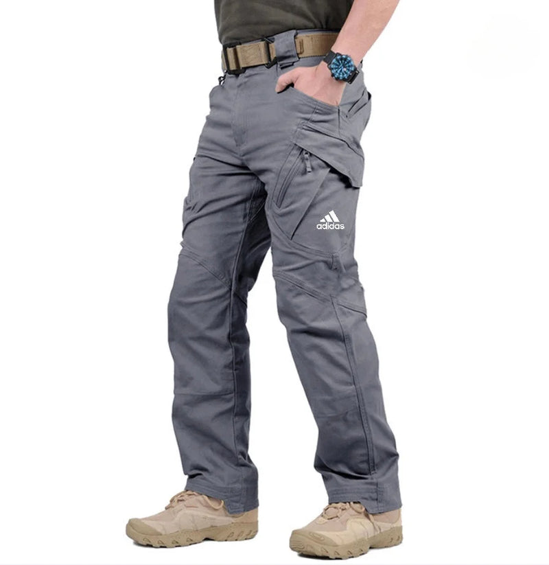 Adidas – Pantaloni cargo da uomo